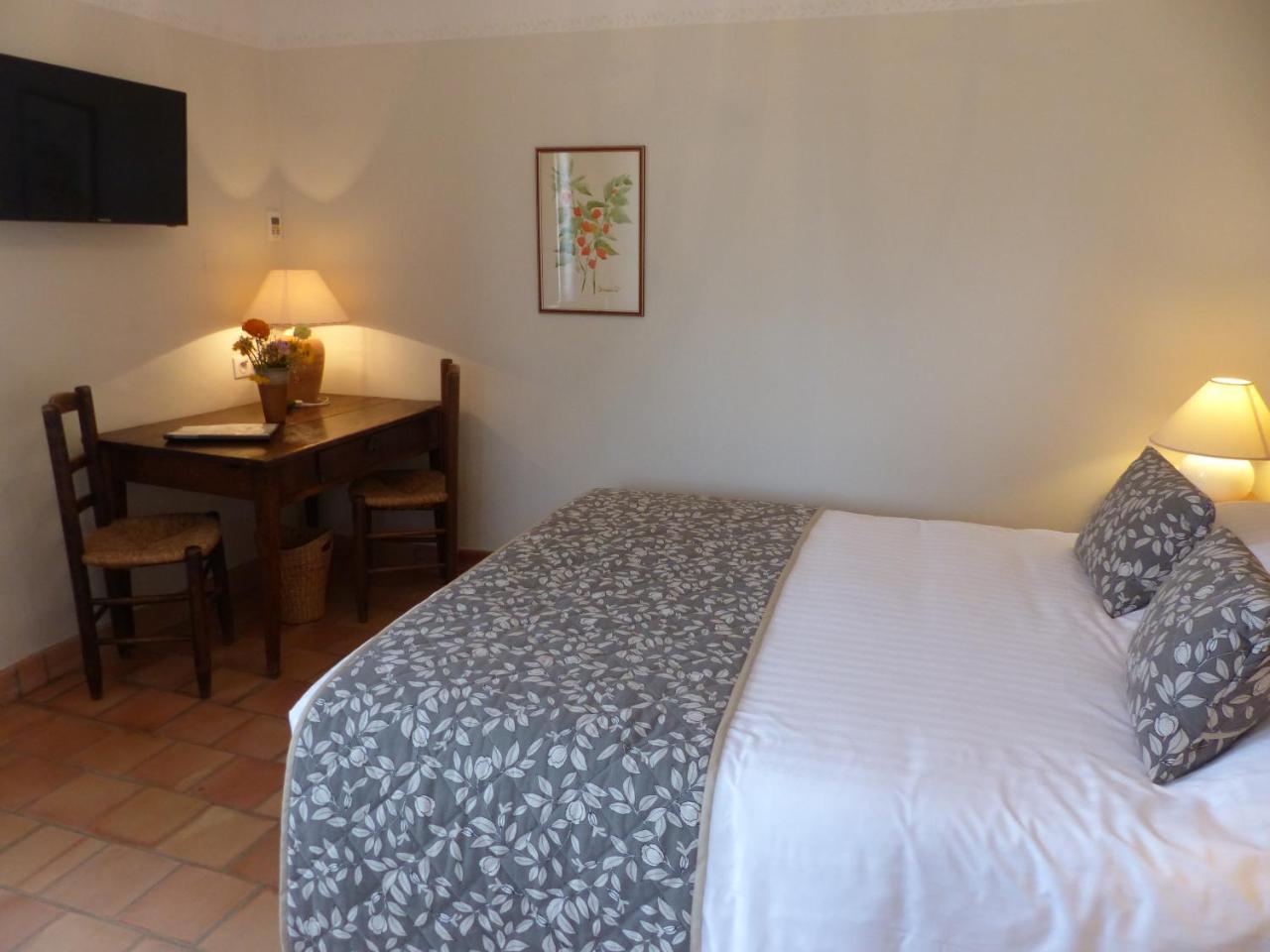 Charembeau Hotel Forcalquier Exterior foto